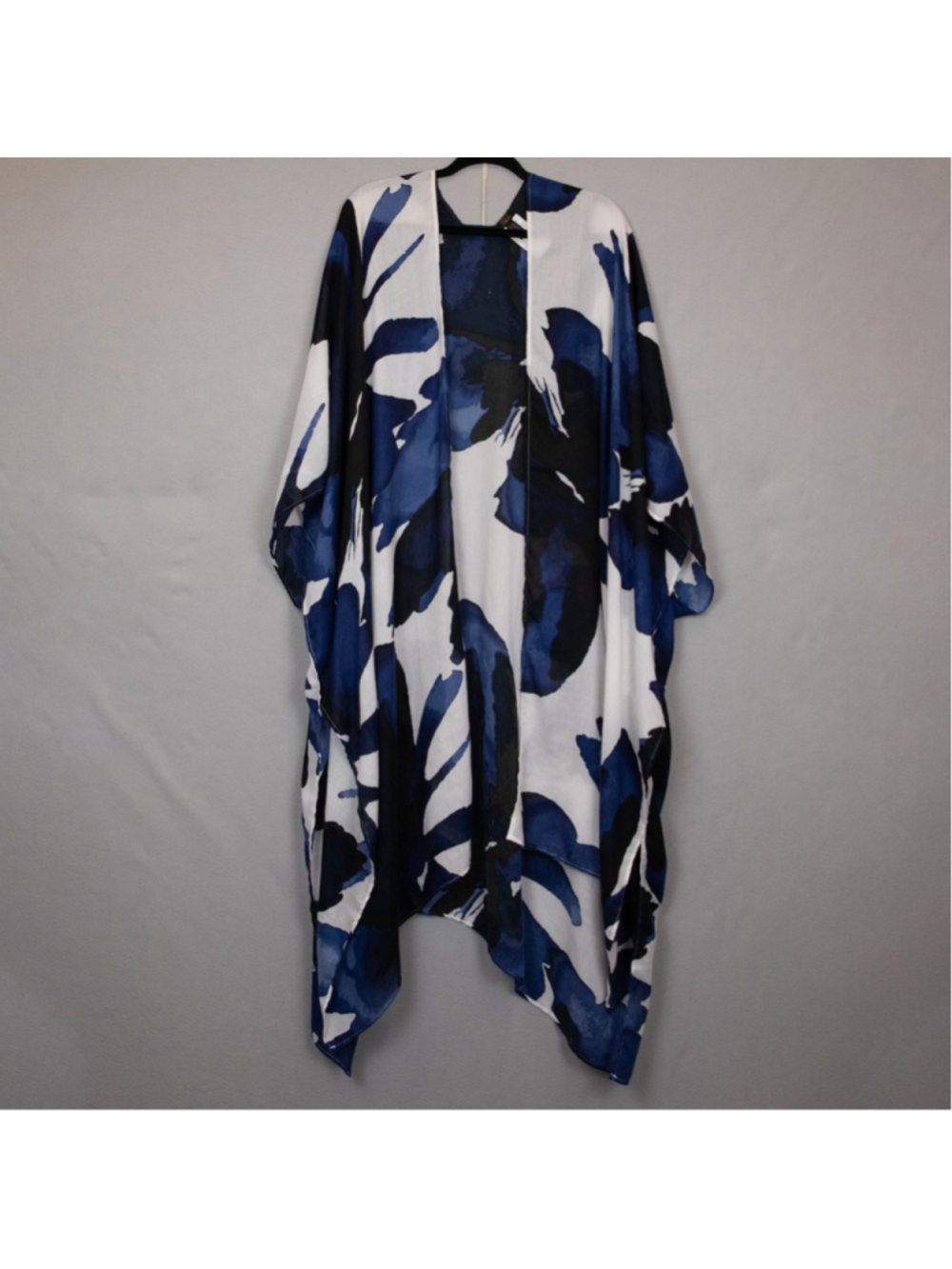 G.I.L.I. white and blue swim cover up-M/L